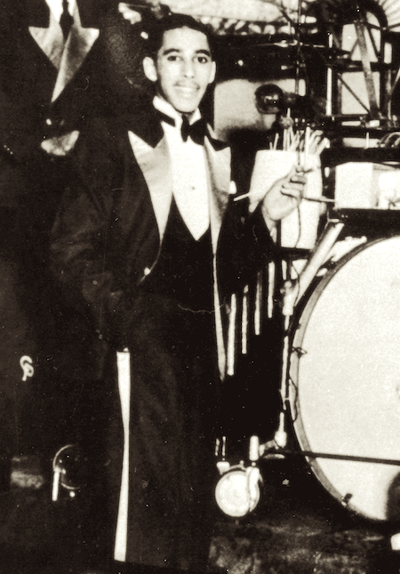 Elmer Calloway fronting his band.png