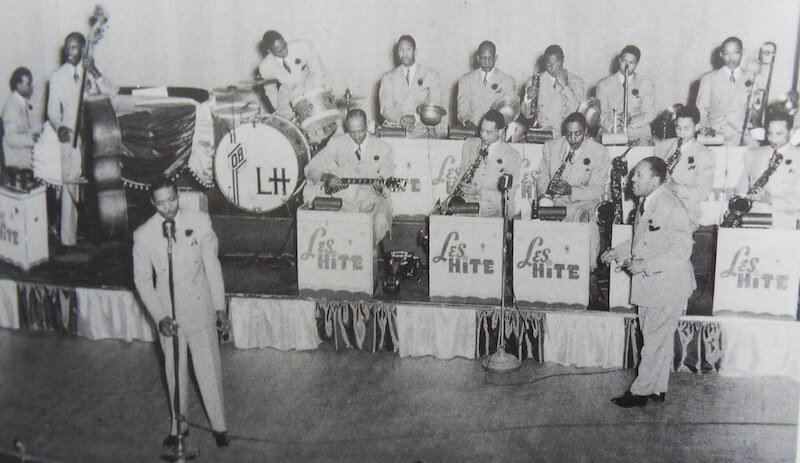 1939 Les Hite with T Bone Walker.jpg